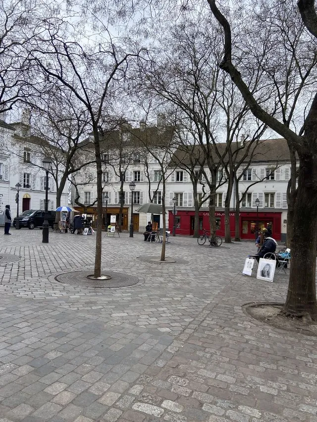 Montmartre quartier sublime #parisbyclaudie
