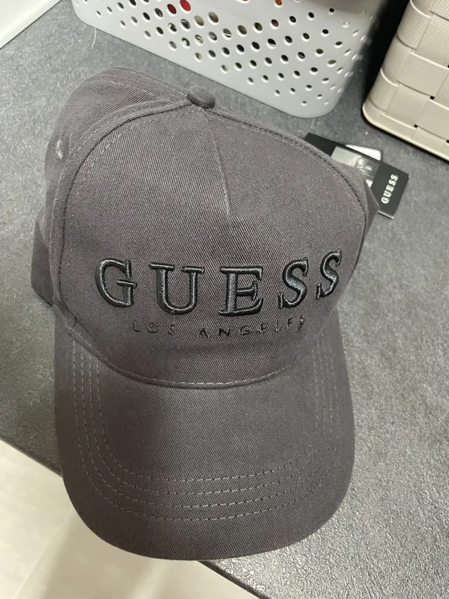 Casquette Guess