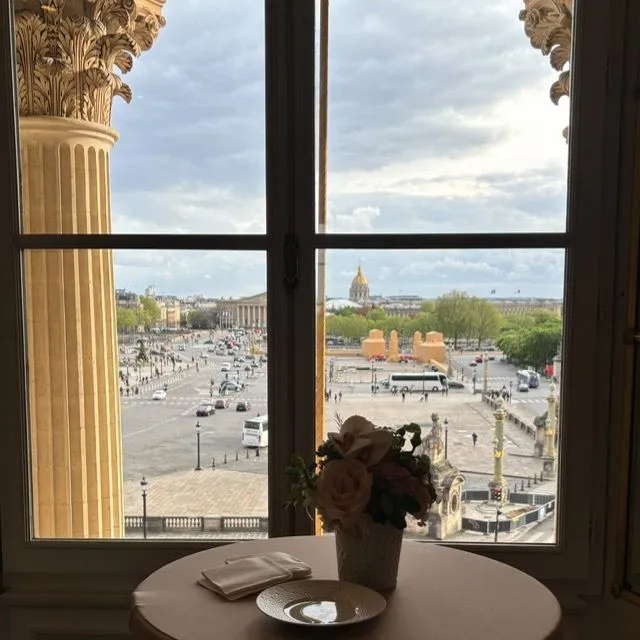 Place de la Concorde à Paris - ville incroyable