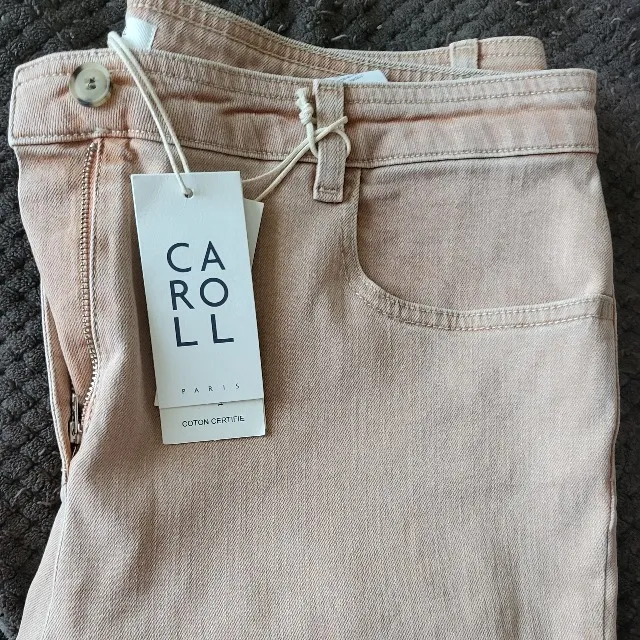 Un jeans beige