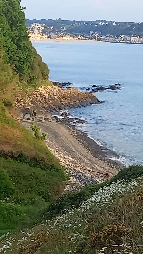 Randonnée sur le GR34 à Binic en Bretagne