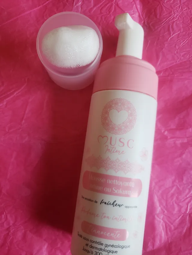 Mousse nettoyante Sakura Musc Intime