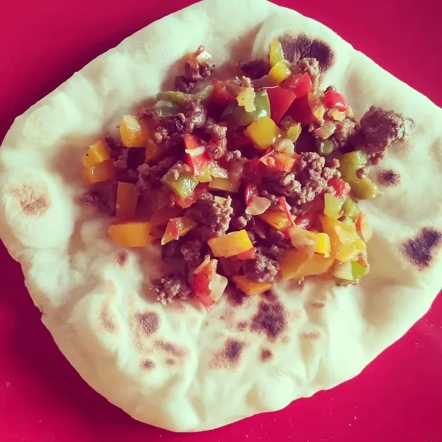 Sauté steak poivrons sur pita