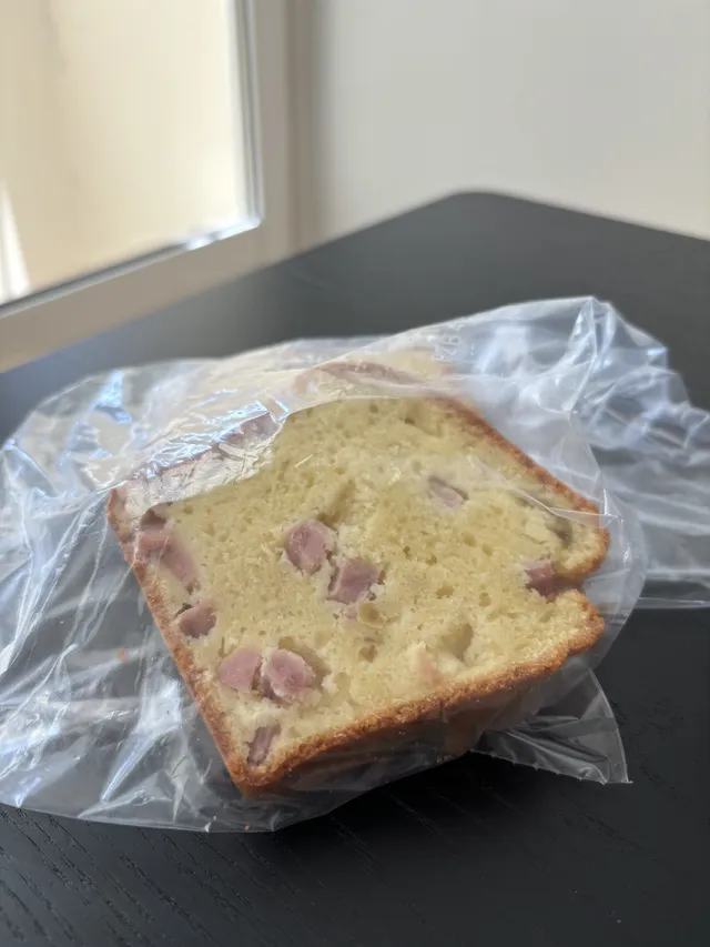 Cake aux olives et jambon