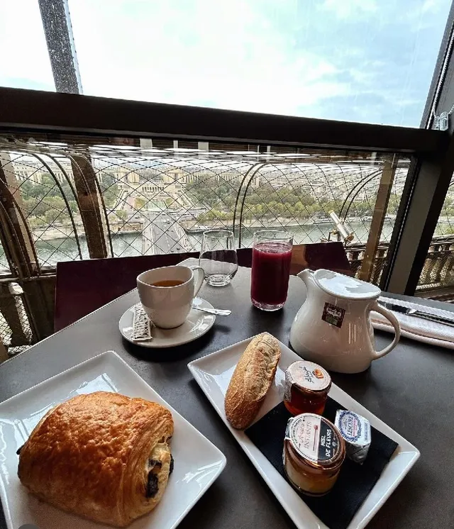 Café restaurant Tour Eiffel