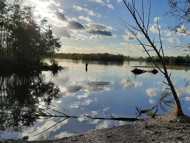 Le lac de MIRIBEL