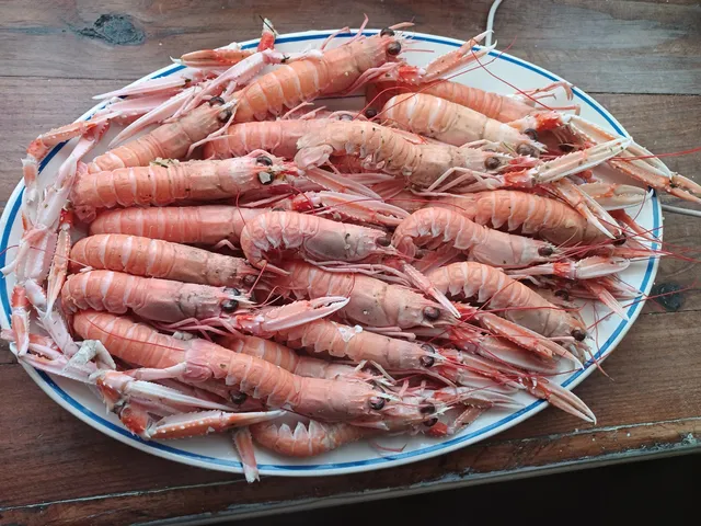 Plat de langoustines, summum du repas familial de l'été