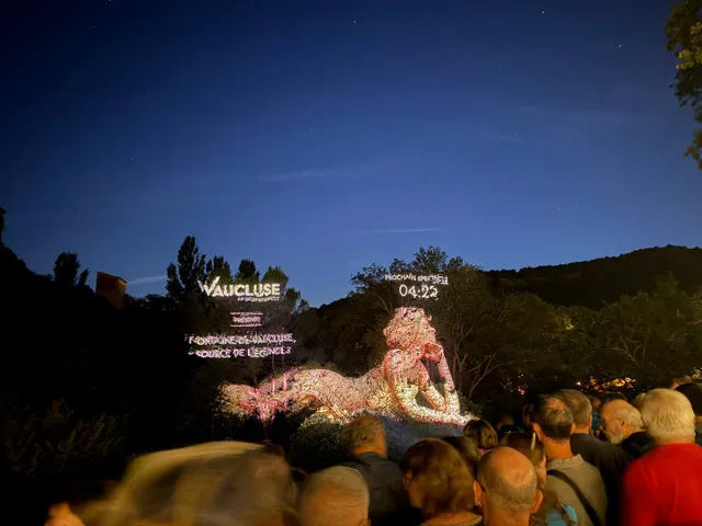 Les nuits magiques à Fontaine-de-Vaucluse